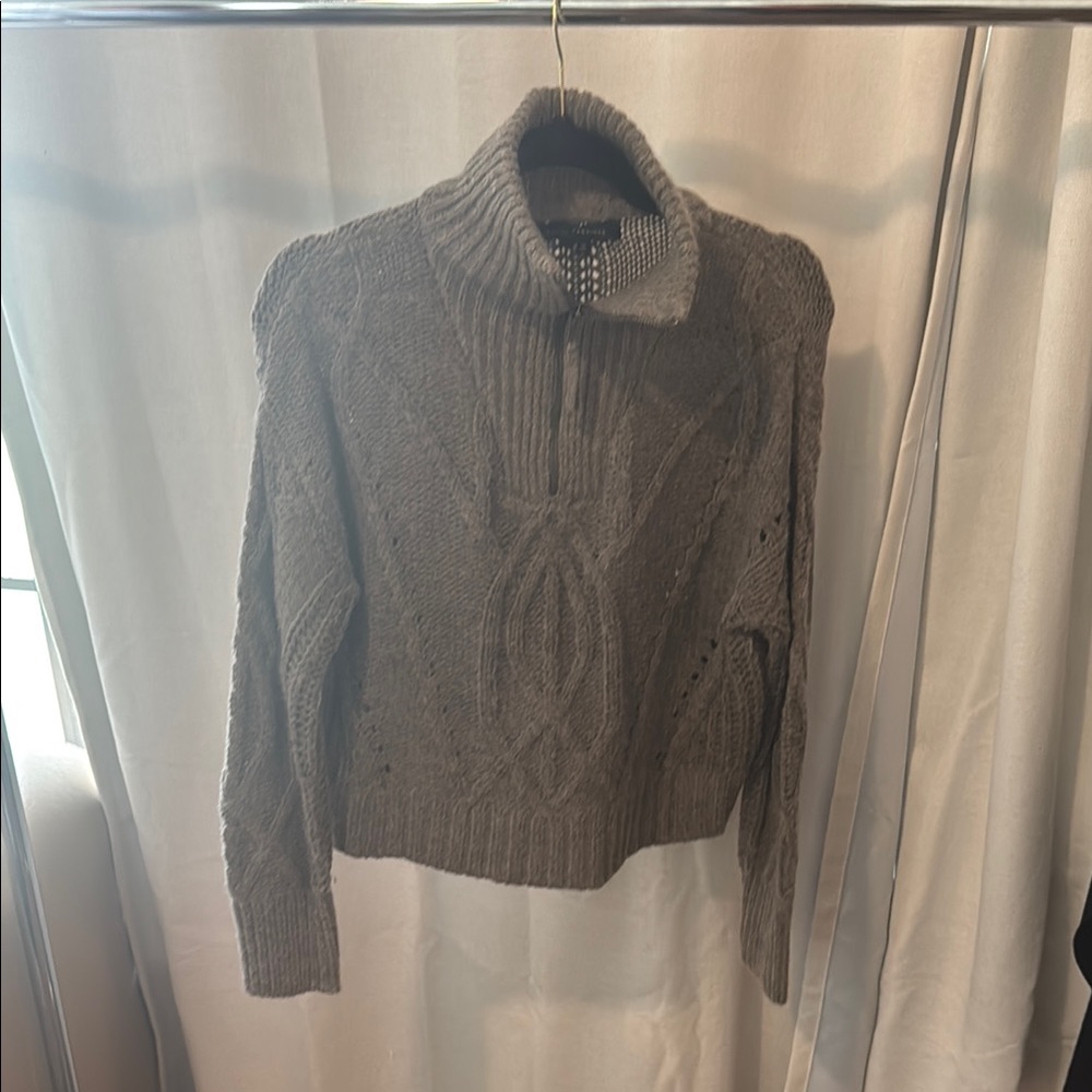 Skull Cashmere Gray Cable Knit Women's Sweater
